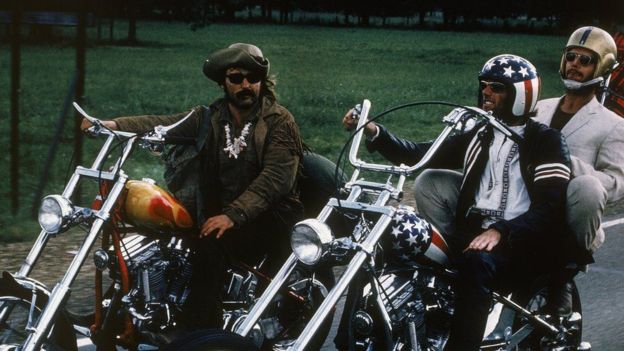 peterfonda-dennishopper-jacknicholson-easyrider